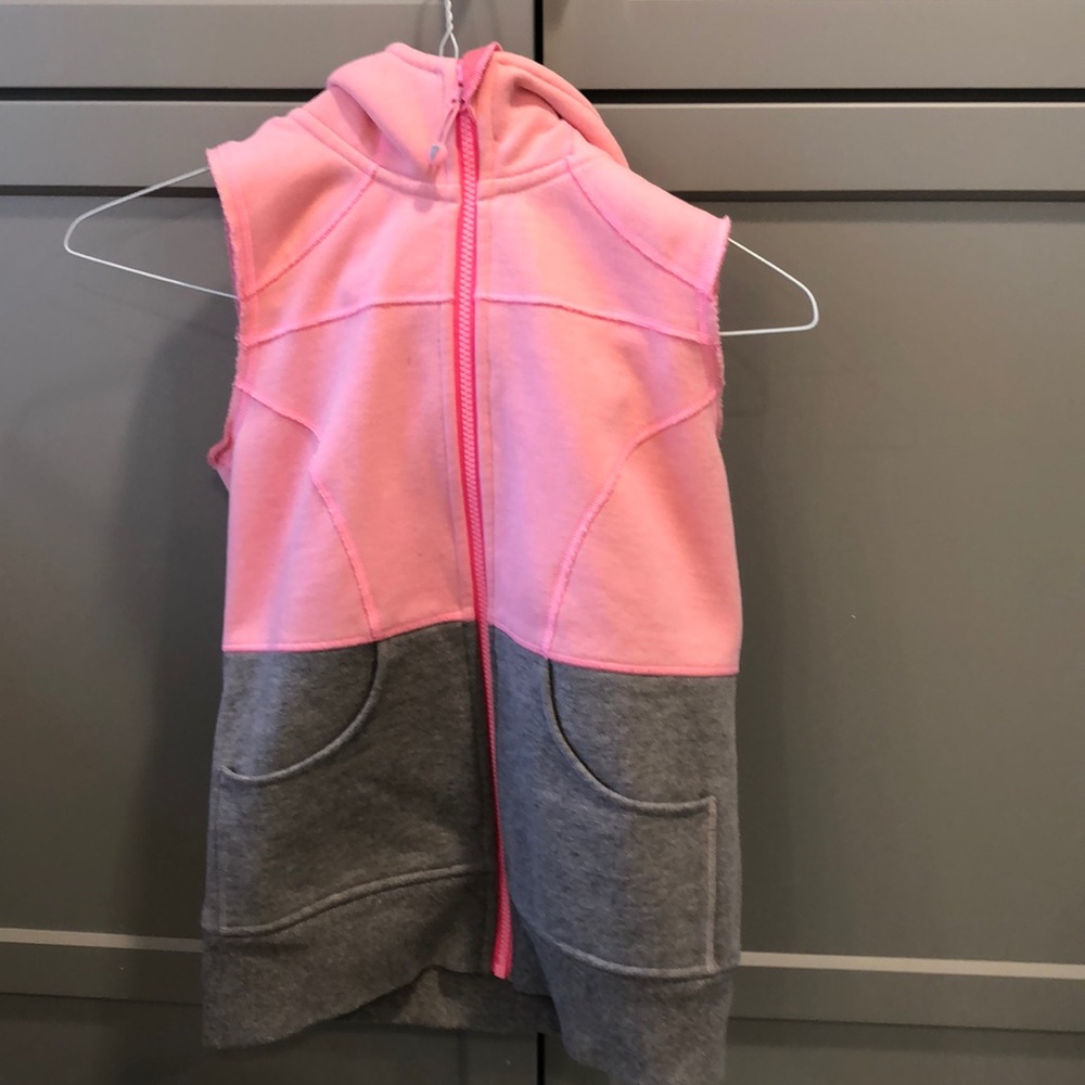 Girls ivivva vest